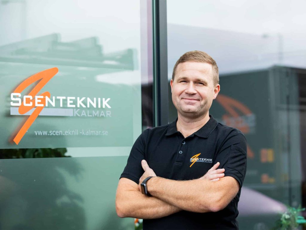 Henrik från Scenteknik